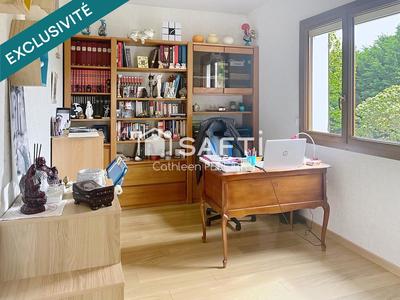 Maison - 143 m² - 5 pièces