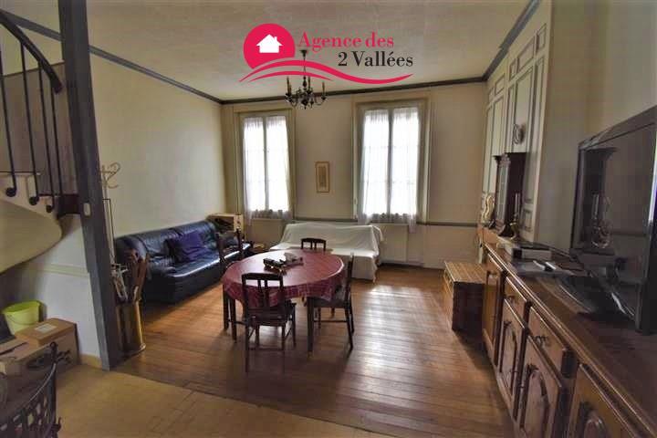 Maison - 98 m² - 6 pièces