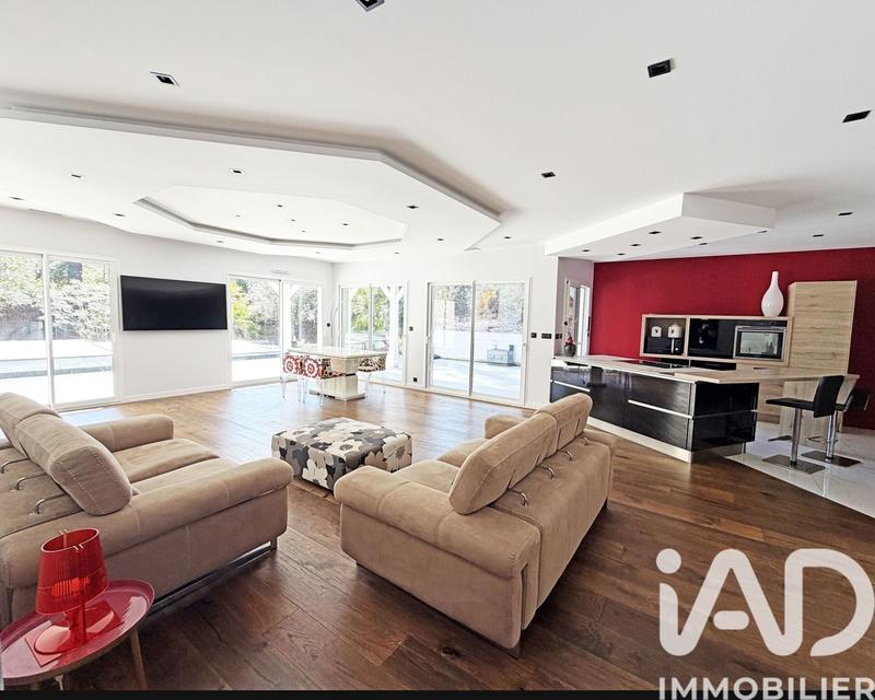 Maison - 145 m² - 5 pièces