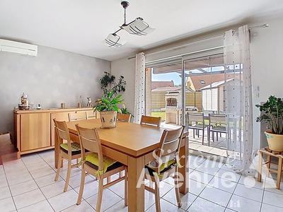 Maison - 111 m² - 4 pièces