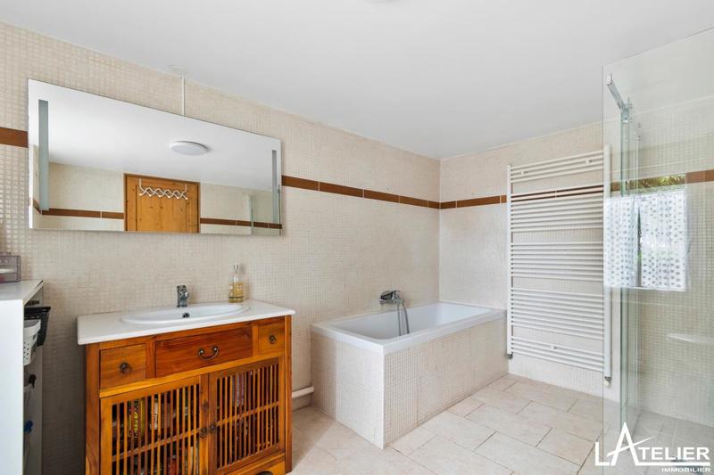 Maison - 143 m² - 6 pièces