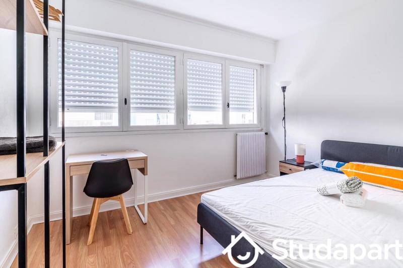 Chambre - 12 m² - 1 pièce