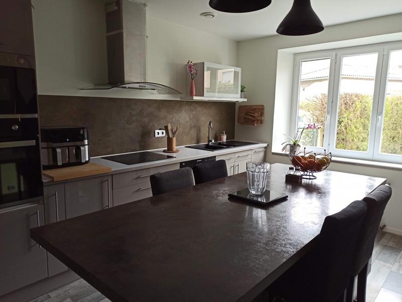 Maison traditionnelle - 166 m² - 7 pièces