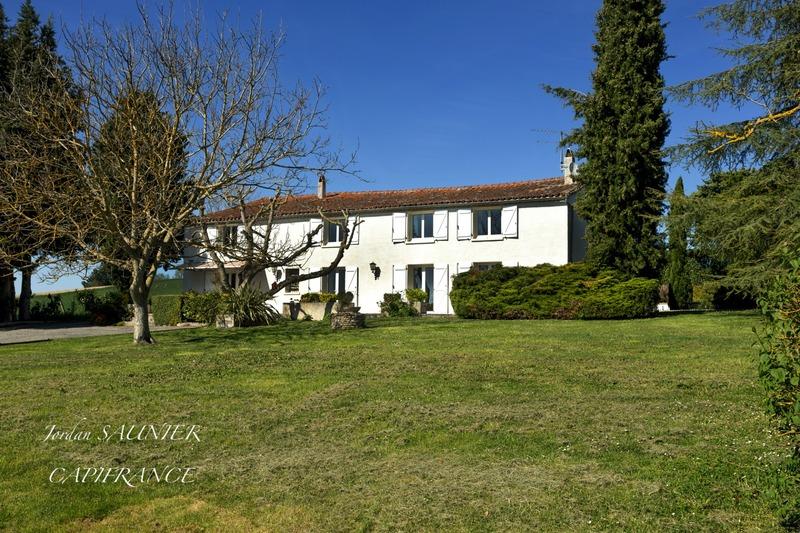 Maison de campagne - 320 m² - 7 pièces