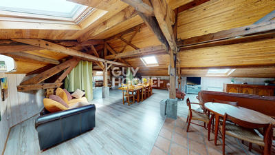 Loft - 80 m² - 4 pièces