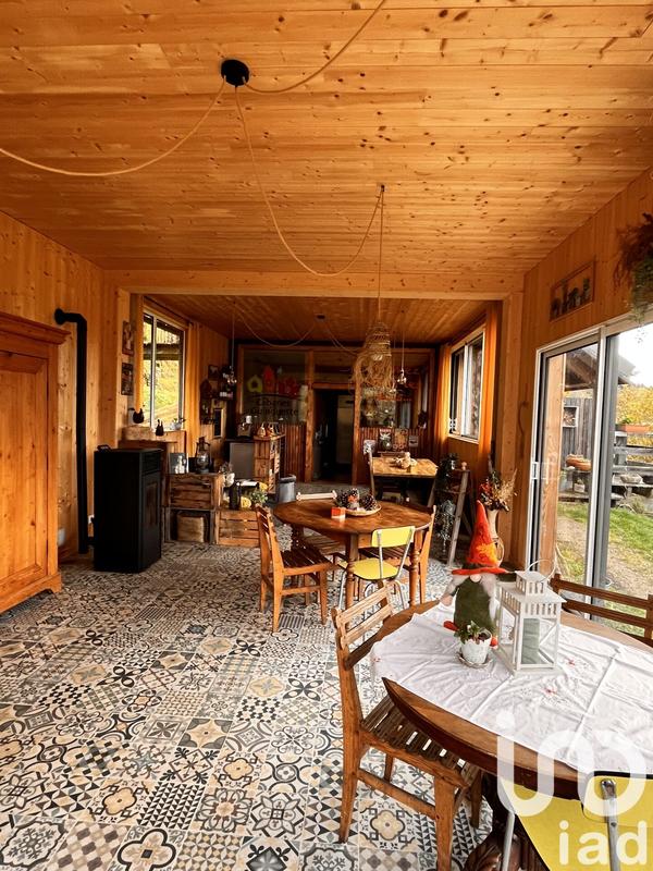 Maison - 200 m² - 10 pièces