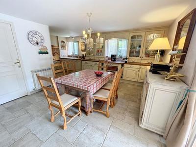 Maison - 226 m² - 4 pièces