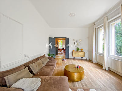 Maison - 240 m² - 7 pièces