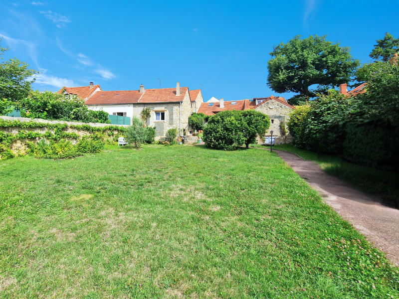 Maison - 193 m² - 9 pièces