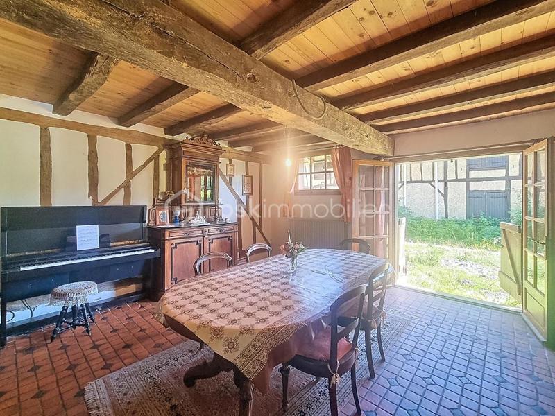 Corps de ferme - 320 m² - 10 pièces