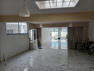 Local commercial - 102 m²