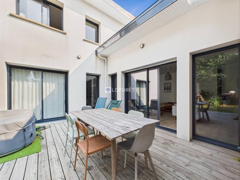 Maison contemporaine - 113 m² - 5 pièces