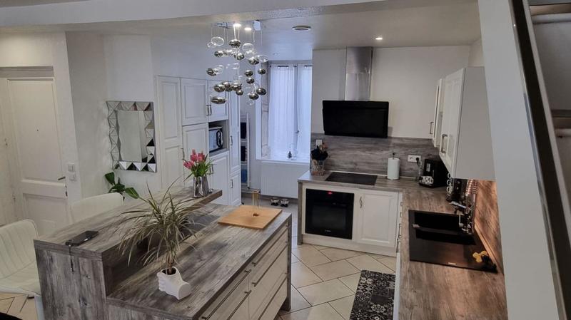 Appartement - 110 m² - 5 pièces