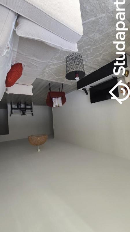 Chambre - 9 m² - 1 pièce