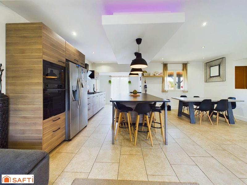 Maison - 110 m² - 4 pièces