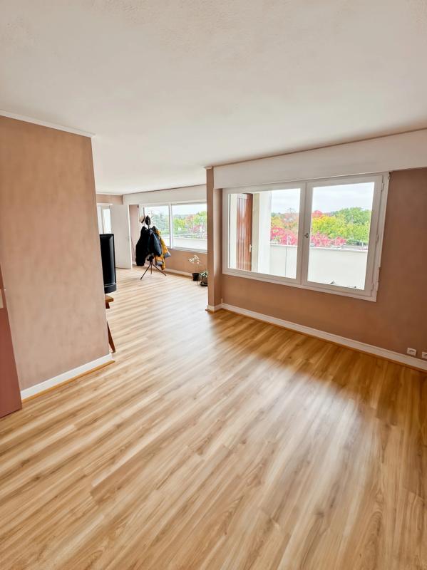 Appartement - 97 m² - 5 pièces