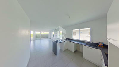 Maison - 91 m² - 4 pièces