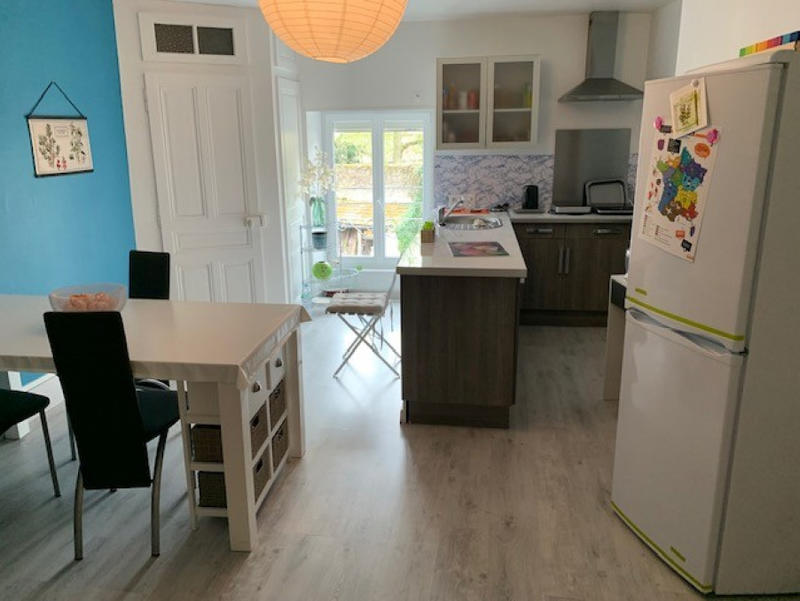 Maison - 256 m² - 9 pièces