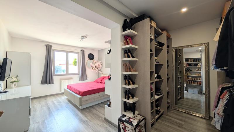 Maison - 195 m² - 6 pièces