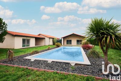 Maison - 206 m² - 8 pièces