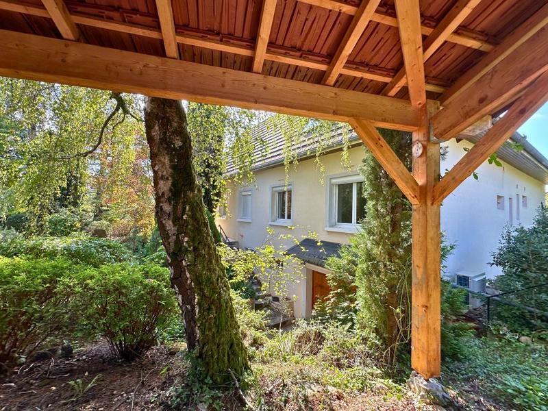 Maison - 213 m² - 7 pièces