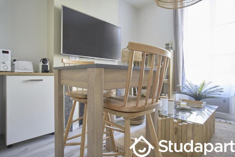 Chambre - 13 m² - 1 pièce