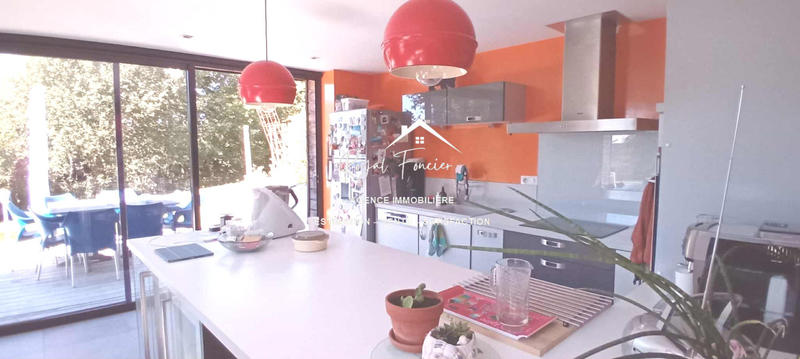 Maison contemporaine - 183 m² - 7 pièces