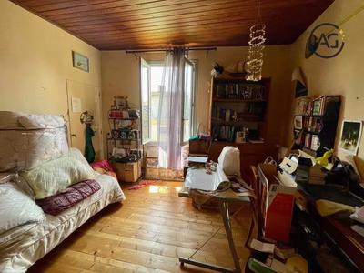 Maison - 348 m² - 9 pièces