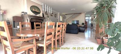 Maison - 282 m² - 11 pièces