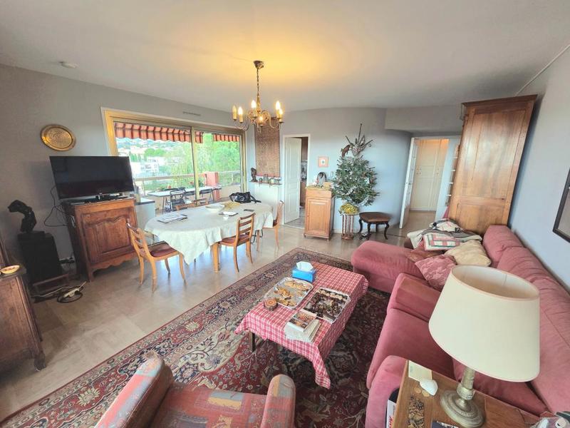 Appartement - 77 m² - 4 pièces