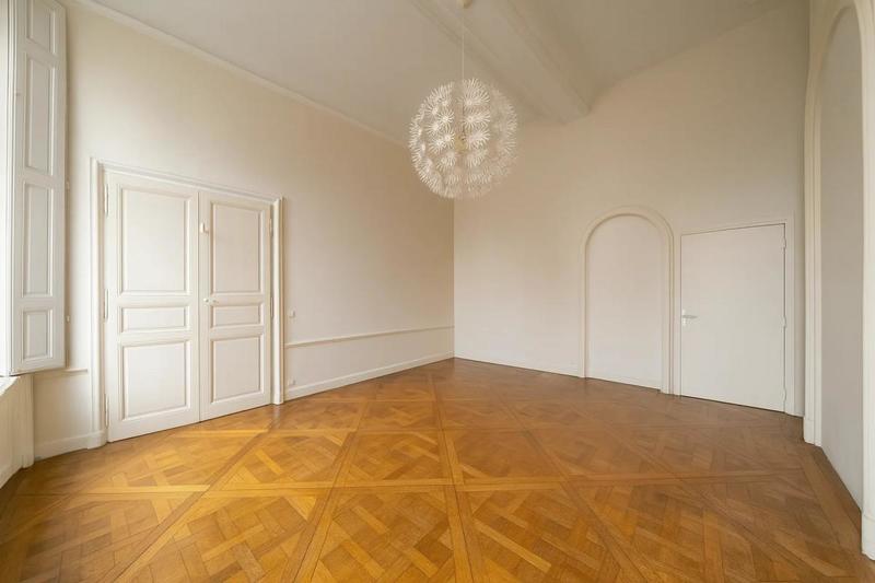 Appartement - 118 m² - 2 pièces