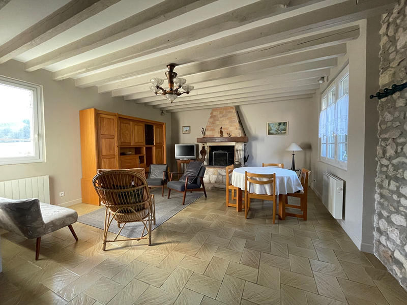 Maison - 137 m² - 5 pièces