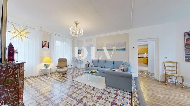 Maison ancienne - 197 m² - 7 pièces