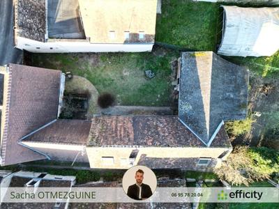 Maison - 240 m² - 7 pièces