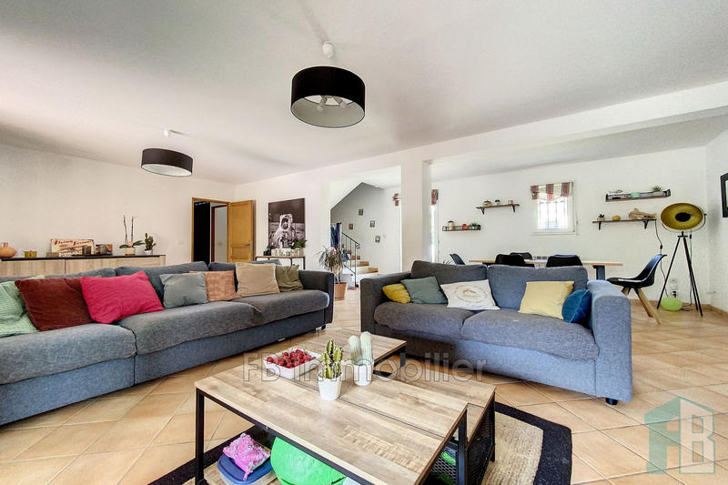 Maison - 146 m² - 5 pièces