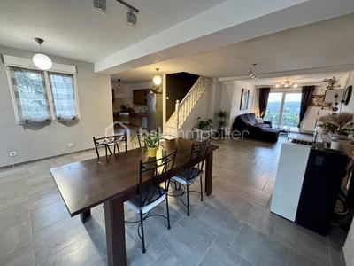 Maison - 127 m² - 5 pièces