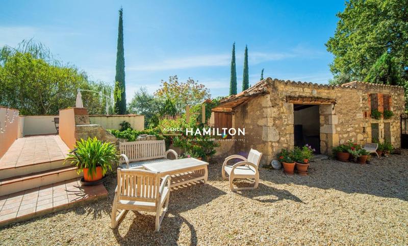 Maison de maîtres - 506 m² - 19 pièces