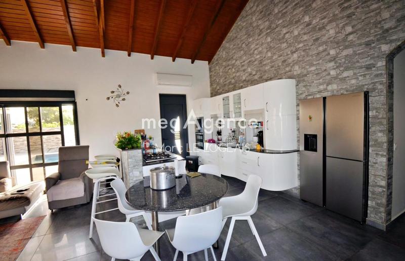 Villa - 210 m² - 5 pièces