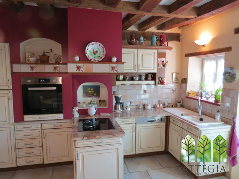 Maison traditionnelle - 422 m² - 14 pièces