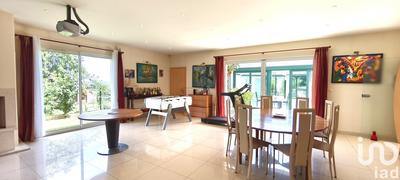 Maison de maîtres - 238 m² - 7 pièces