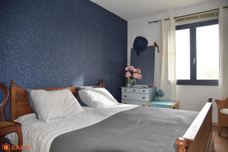 Maison - 240 m² - 8 pièces