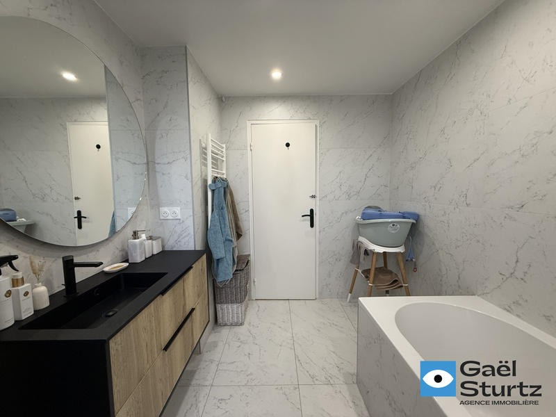 Appartement - 75 m² - 3 pièces