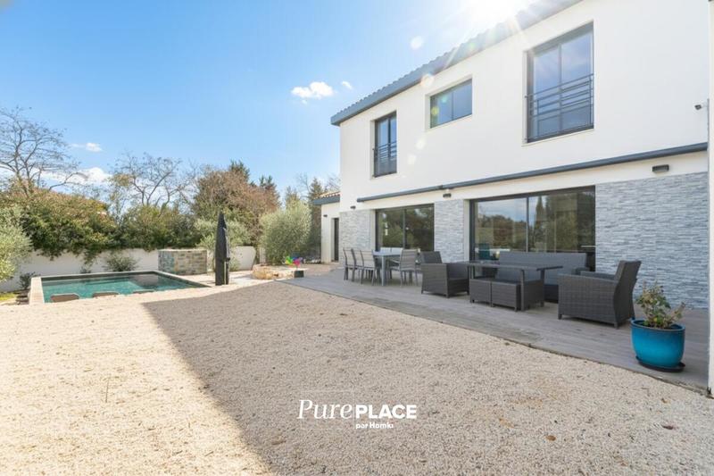 Maison - 197 m² - 6 pièces