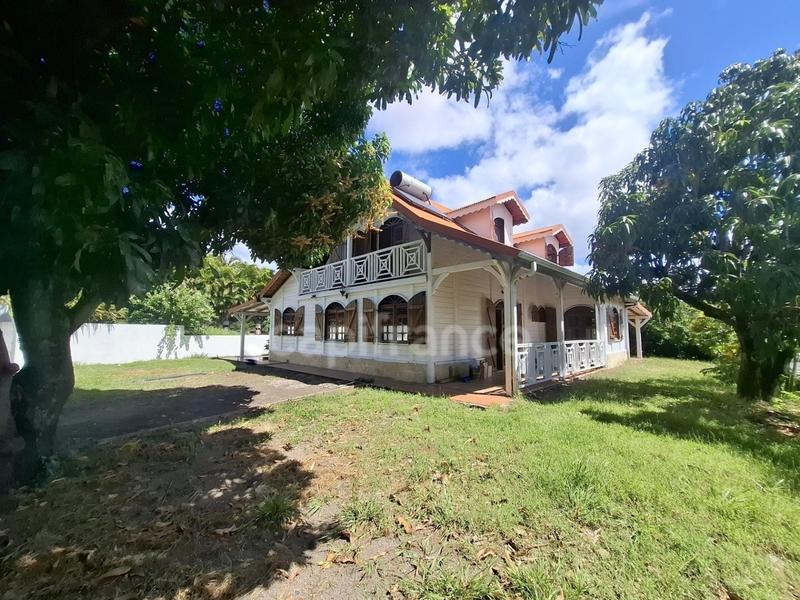 Maison - 141 m² - 7 pièces