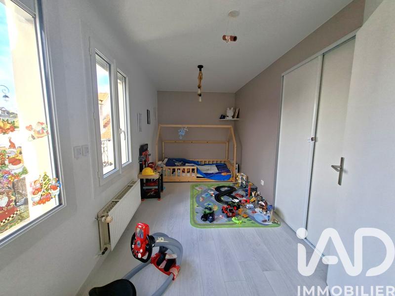 Maison - 122 m² - 4 pièces