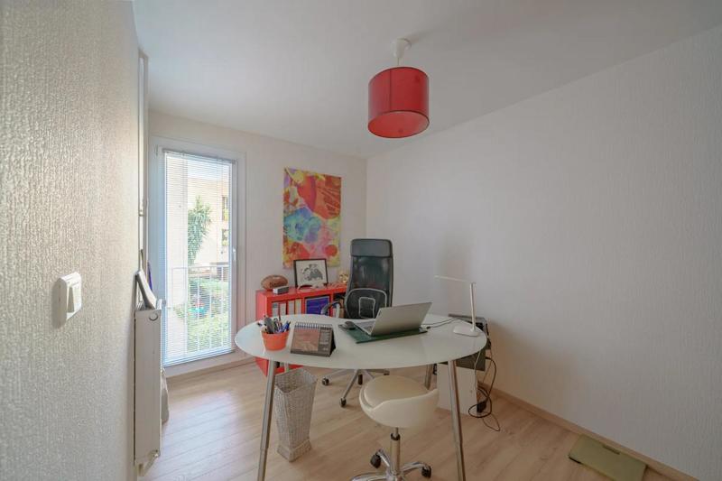 Appartement - 93 m² - 5 pièces