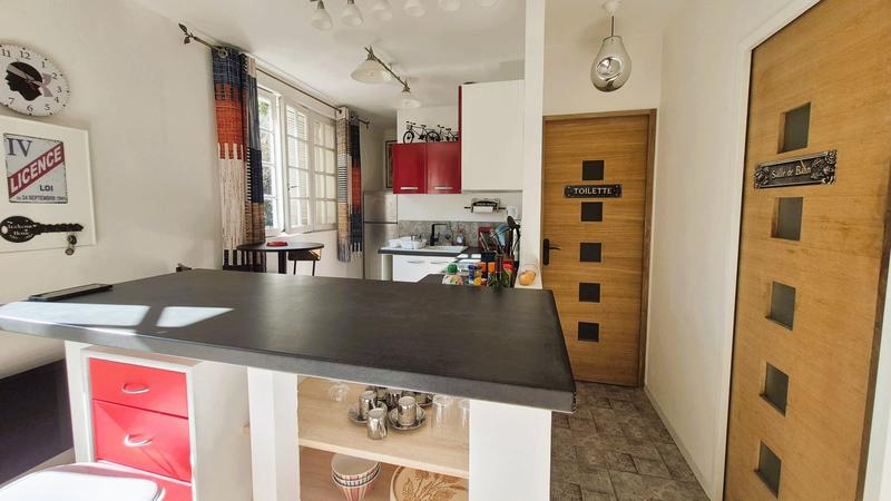 Maison - 180 m² - 6 pièces