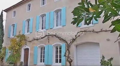 Demeure - 283 m² - 10 pièces