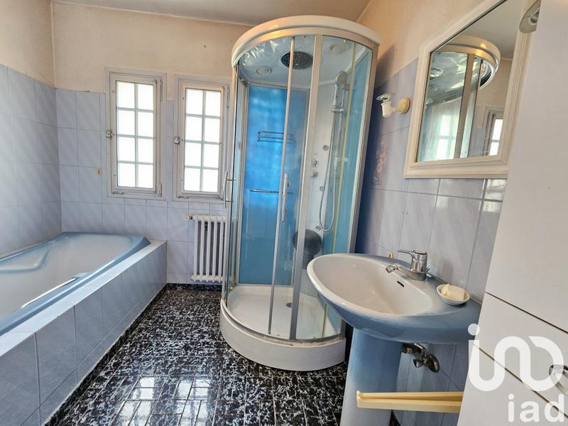 Maison - 158 m² - 8 pièces