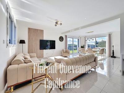 Maison - 151 m² - 6 pièces